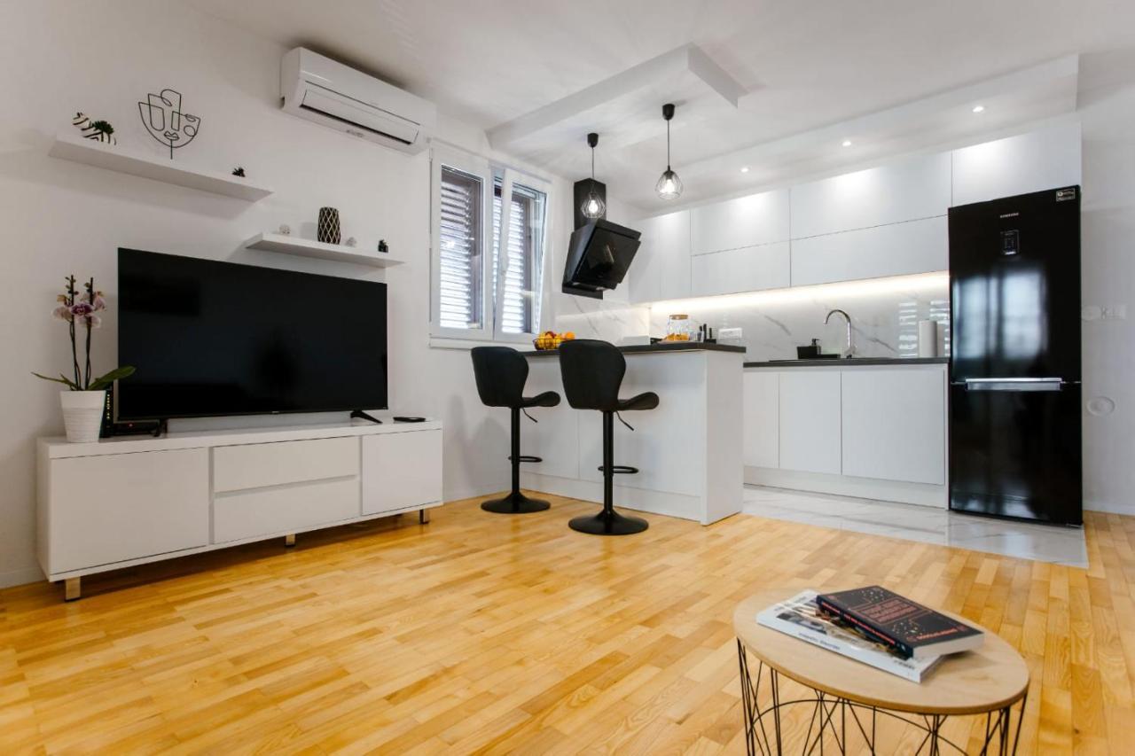 Apartment Bozic Omiš Exterior foto