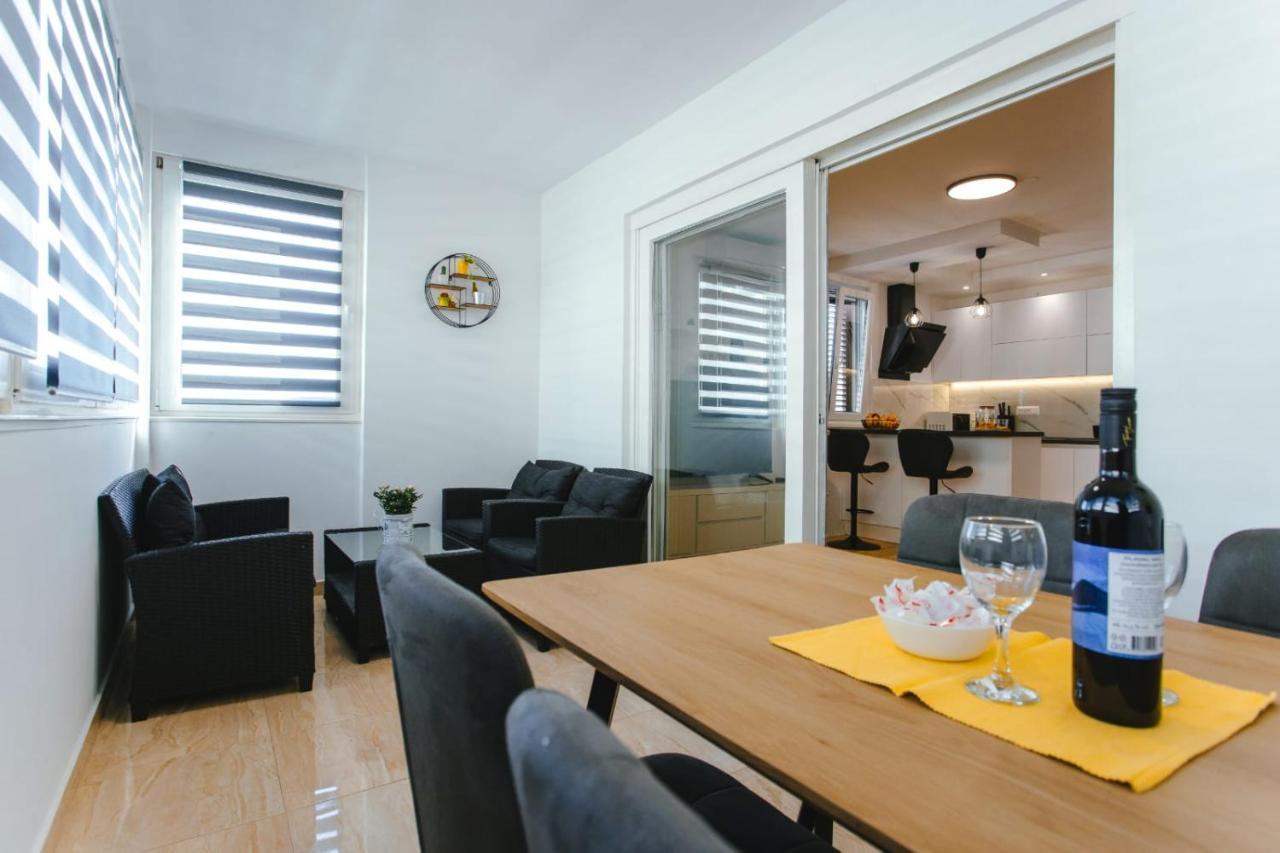 Apartment Bozic Omiš Exterior foto
